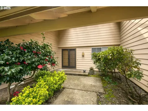 15540 SW Village Court Beaverton OR 97007
