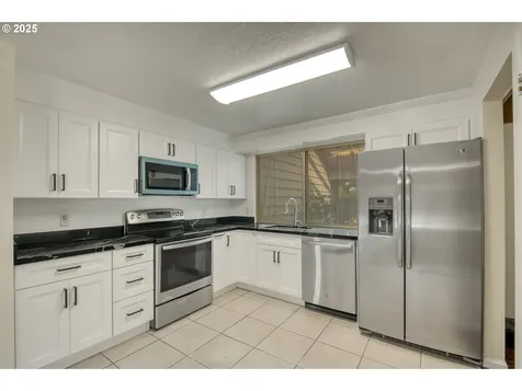 15540 SW Village Court Beaverton OR 97007