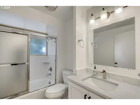 15540 SW Village Court Beaverton OR 97007