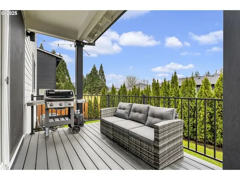 23897 SW Heron Lakes Drive Sherwood OR 97140