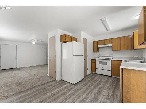 3108 SE 89th Avenue Portland OR 97266