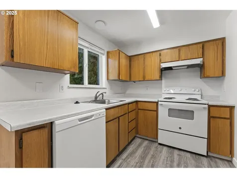 3108 SE 89th Avenue Portland OR 97266