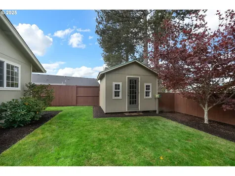 2458 Otto Street Springfield OR 97477