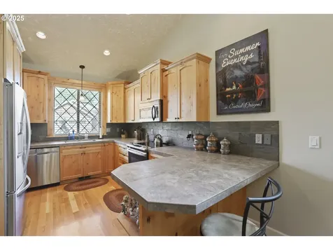 680 SE Jackson Park Road Troutdale OR 97060