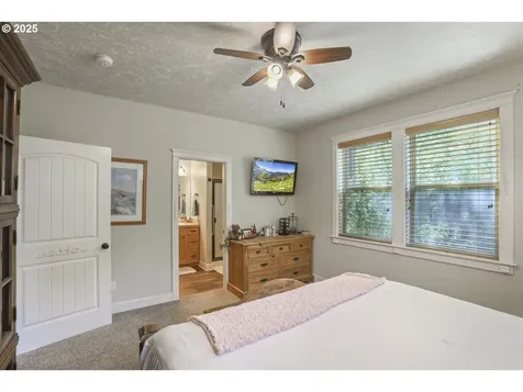 680 SE Jackson Park Road Troutdale OR 97060
