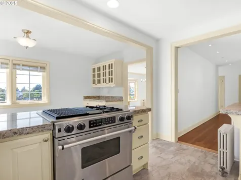 1320 15th Street Astoria OR 97103