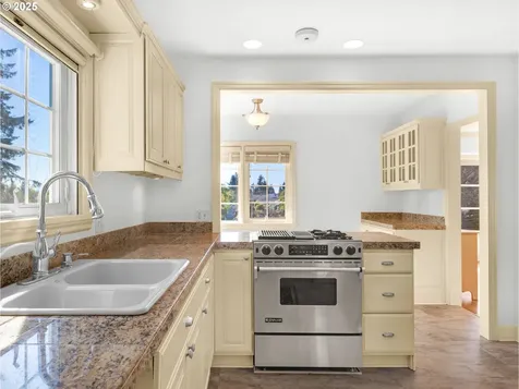 1320 15th Street Astoria OR 97103