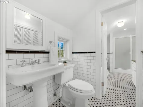 1320 15th Street Astoria OR 97103