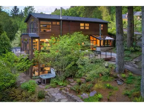 13948 NW Country Woods Lane Portland OR 97231