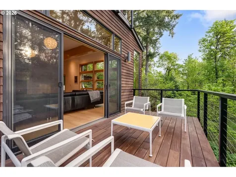 13948 NW Country Woods Lane Portland OR 97231