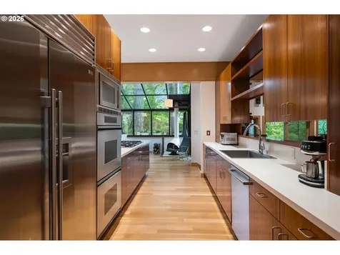 13948 NW Country Woods Lane Portland OR 97231