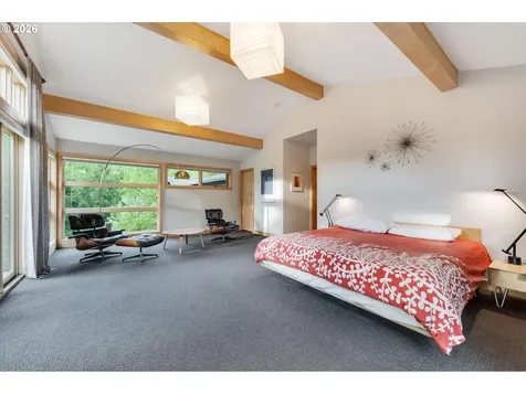 13948 NW Country Woods Lane Portland OR 97231