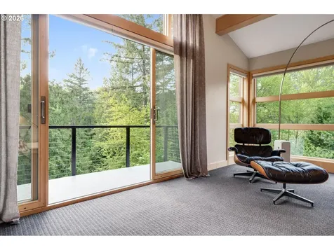 13948 NW Country Woods Lane Portland OR 97231