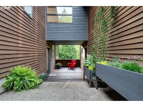 13948 NW Country Woods Lane Portland OR 97231