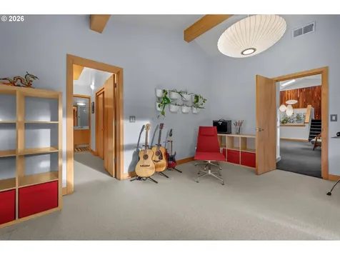 13948 NW Country Woods Lane Portland OR 97231
