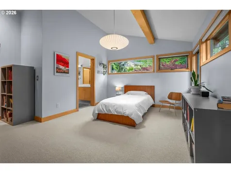 13948 NW Country Woods Lane Portland OR 97231