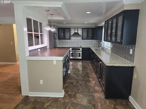 1634 Kendall Street Roseburg OR 97471