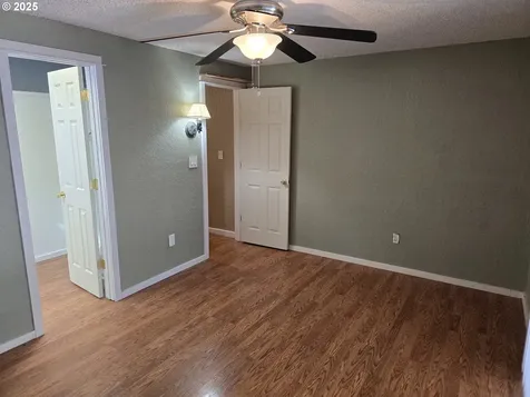 1634 Kendall Street Roseburg OR 97471