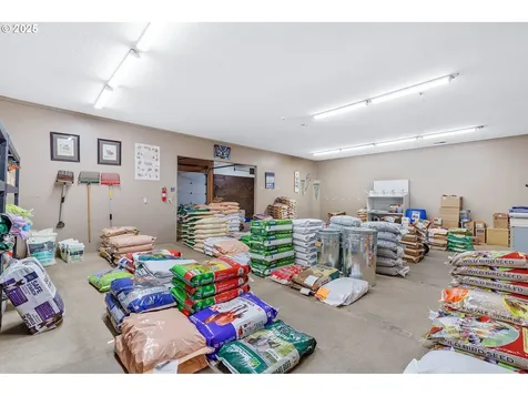 22525 SW Stafford Road Tualatin OR 97062