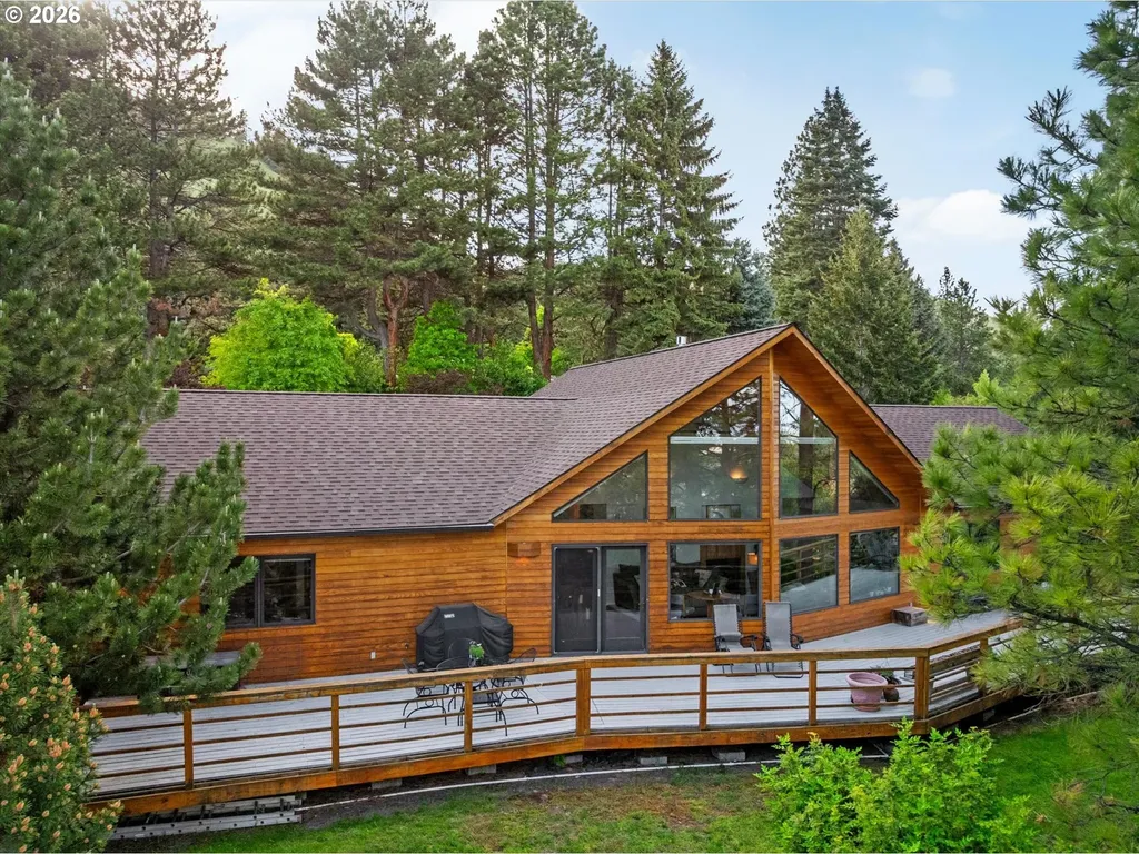 1 Pine Crest Drive La Grande OR 97850