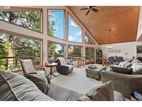 1 Pine Crest Drive La Grande OR 97850