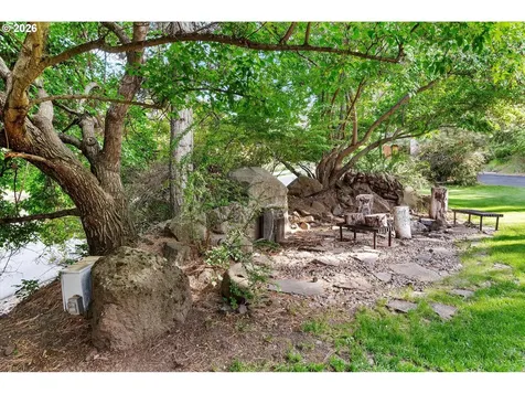 1 Pine Crest Drive La Grande OR 97850