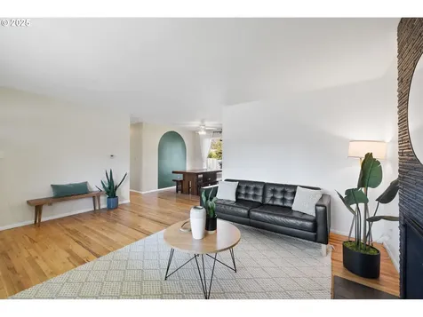 13225 SE Alder Street Portland OR 97233