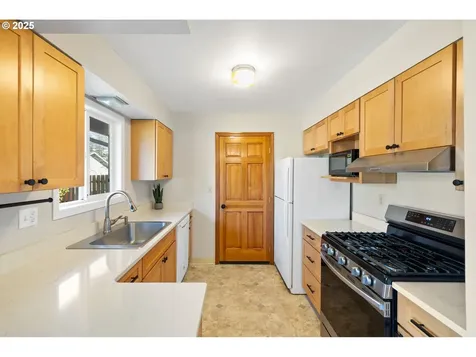 13225 SE Alder Street Portland OR 97233