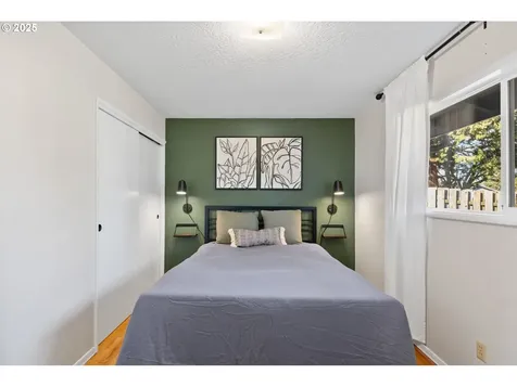 13225 SE Alder Street Portland OR 97233