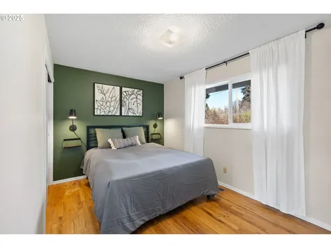 13225 SE Alder Street Portland OR 97233