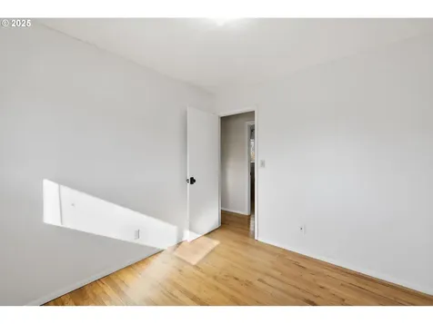 13225 SE Alder Street Portland OR 97233