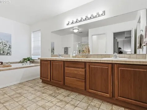 17117 SW Green Heron Drive Sherwood OR 97140