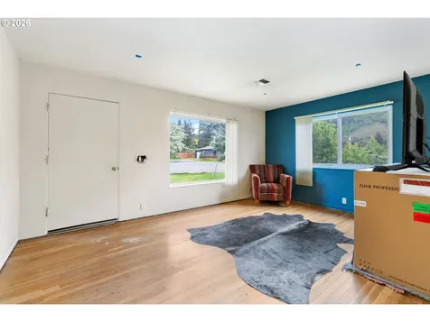 381 NE Wisconsin Street White Salmon WA 98672