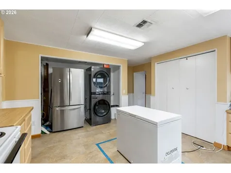 381 NE Wisconsin Street White Salmon WA 98672
