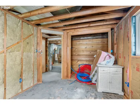 381 NE Wisconsin Street White Salmon WA 98672