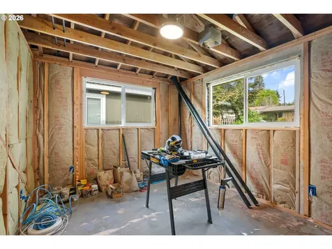 381 NE Wisconsin Street White Salmon WA 98672