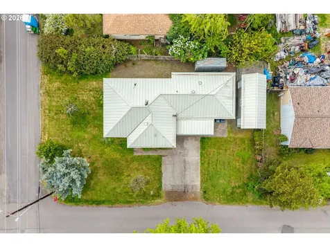 381 NE Wisconsin Street White Salmon WA 98672