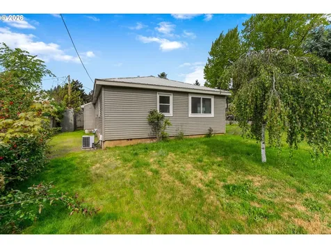 381 NE Wisconsin Street White Salmon WA 98672