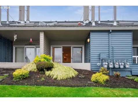 87 N Hayden Bay Drive Portland OR 97217