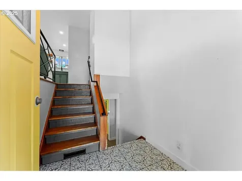 21 NE 196th Avenue Portland OR 97230