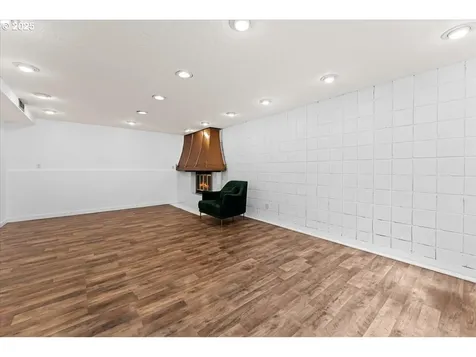 21 NE 196th Avenue Portland OR 97230