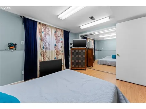 21 NE 196th Avenue Portland OR 97230
