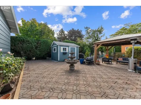 21 NE 196th Avenue Portland OR 97230