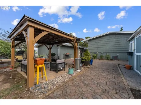 21 NE 196th Avenue Portland OR 97230