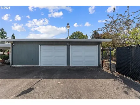21 NE 196th Avenue Portland OR 97230