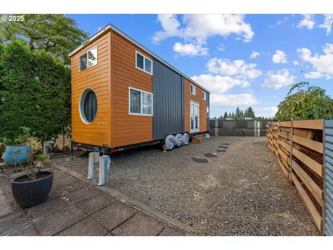 21 NE 196th Avenue Portland OR 97230