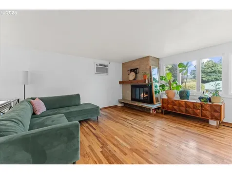 21 NE 196th Avenue Portland OR 97230