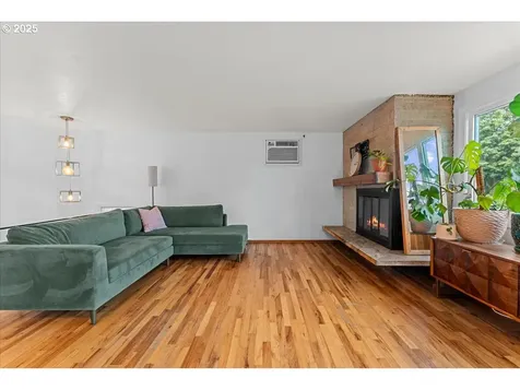 21 NE 196th Avenue Portland OR 97230