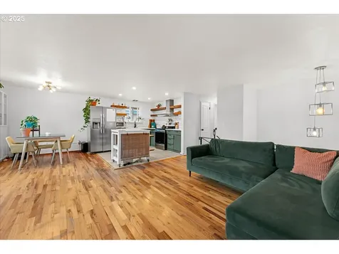 21 NE 196th Avenue Portland OR 97230
