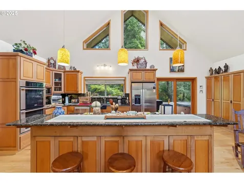 47555 Leeward Street Langlois OR 97450